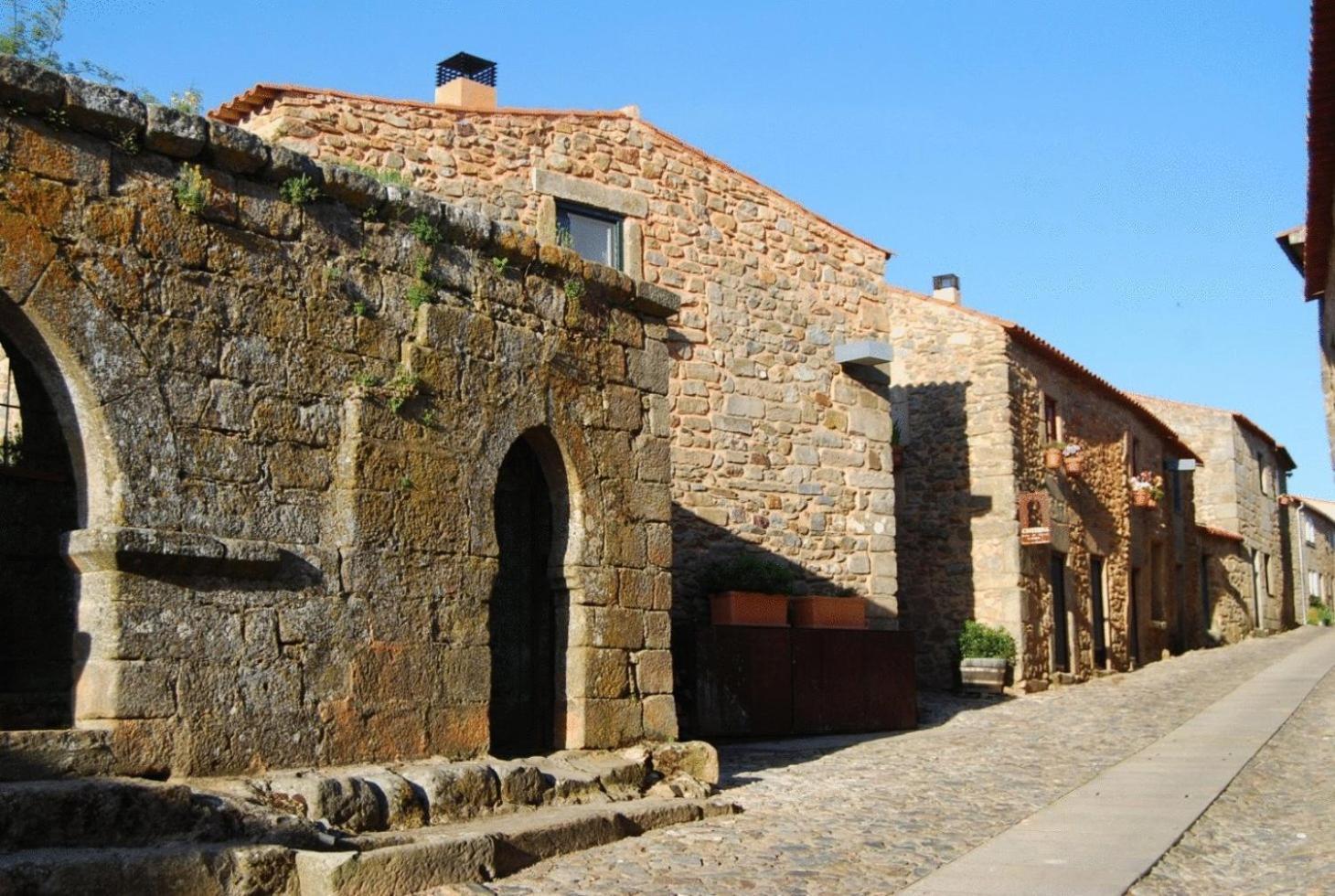 Casa Da Cisterna Pensionat Figueira de Castelo Rodrigo Exteriör bild